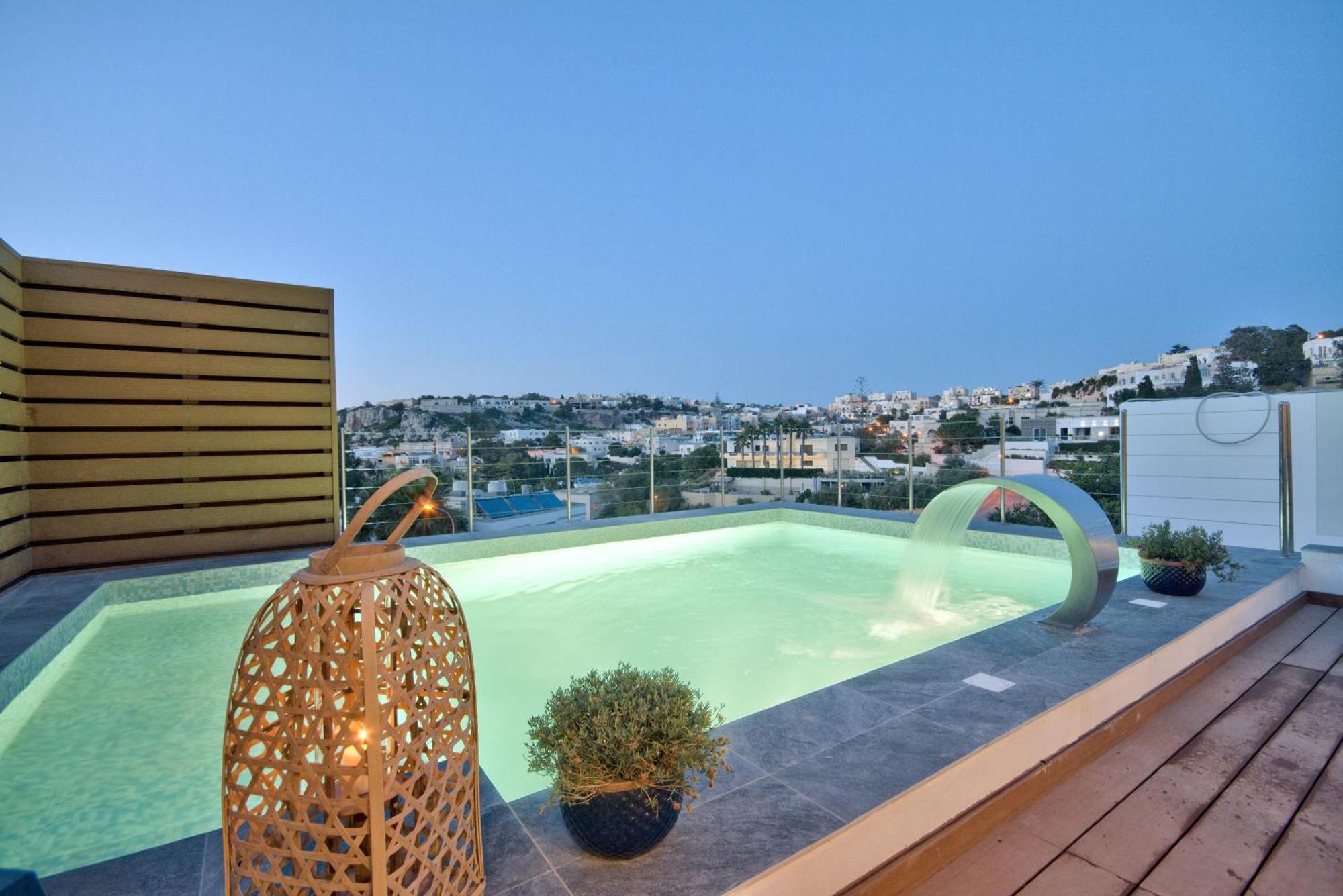 מליאהה Maltese Luxury Villas - Sunset Infinity Pools, Indoor Heated Pools And More! מראה חיצוני תמונה