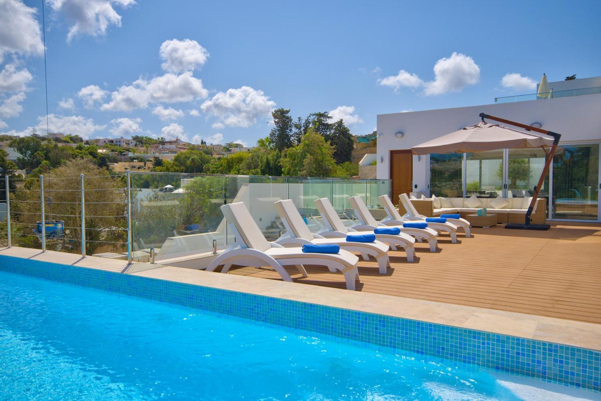 מליאהה Maltese Luxury Villas - Sunset Infinity Pools, Indoor Heated Pools And More! מראה חיצוני תמונה