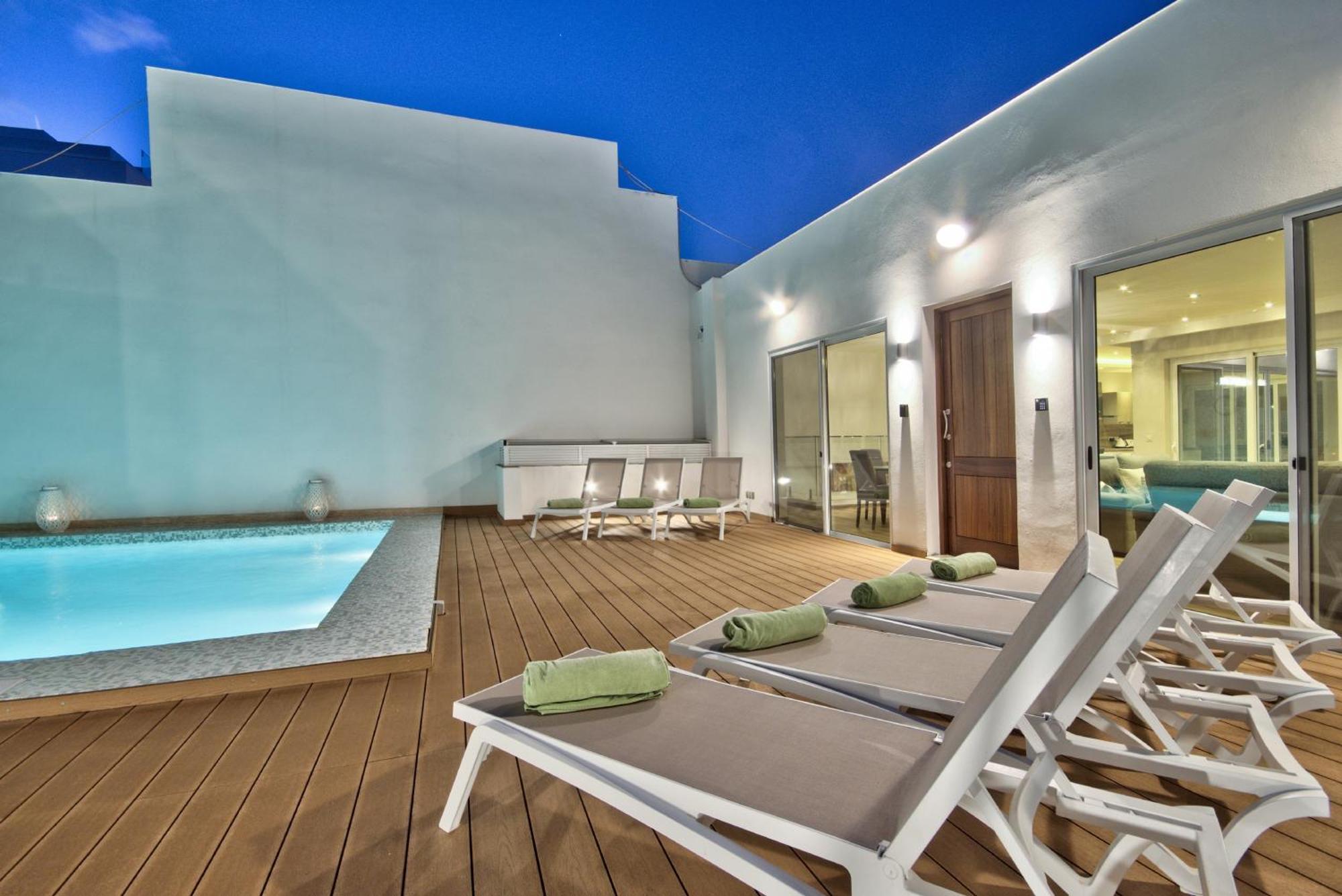 מליאהה Maltese Luxury Villas - Sunset Infinity Pools, Indoor Heated Pools And More! מראה חיצוני תמונה